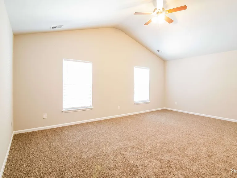 214 Breckingridge Dr — Photo 10