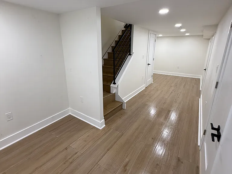 155 W Palmer St — Photo 15