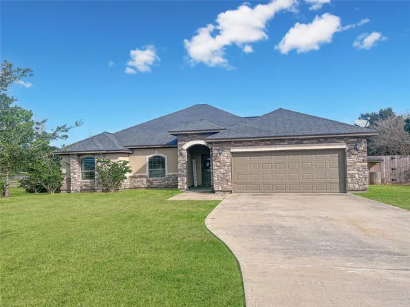 626 Sunset Trl, Angleton, TX 77515