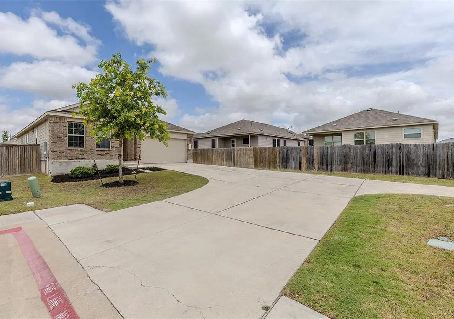 509 Callisto Ct — Photo 2