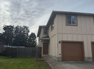 2430-2438 E Whiteaker Ave, Cottage Grove, OR