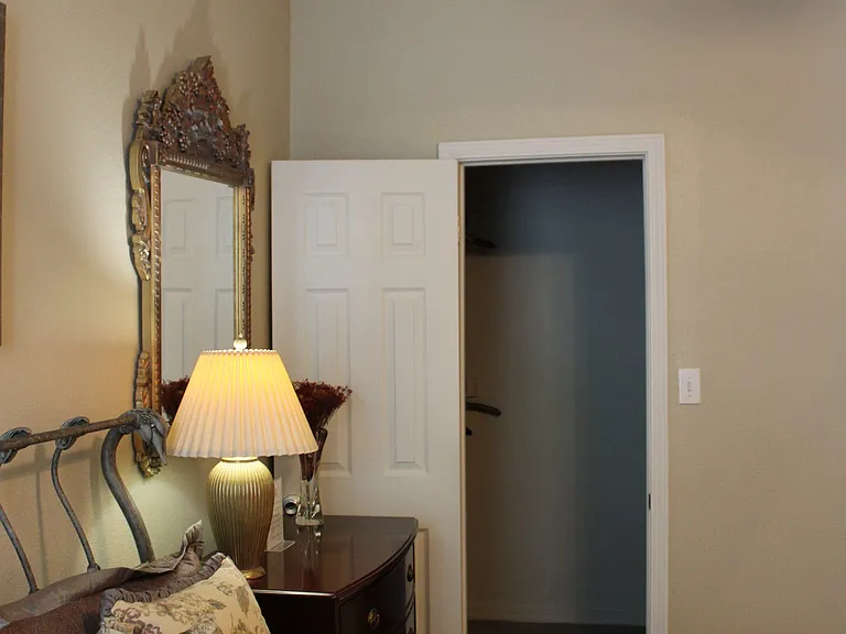 LaCrosse Apartments and Carriage Homes — Photo 20