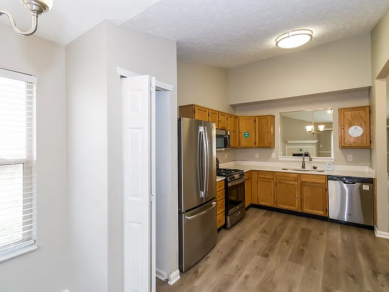 6101 Patoka Lake Dr — Photo 6
