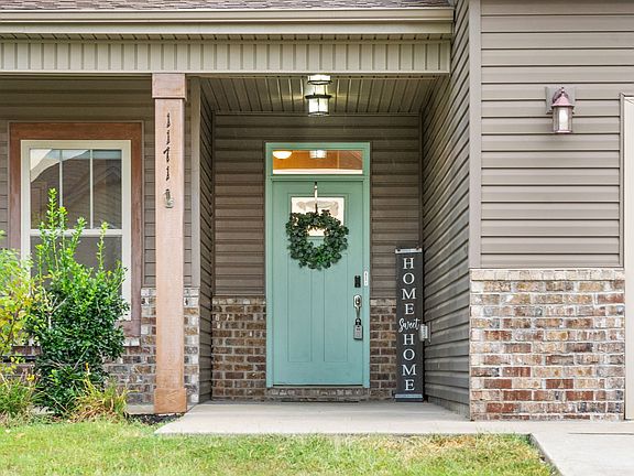 3rd image of 1171 Ewing Way
