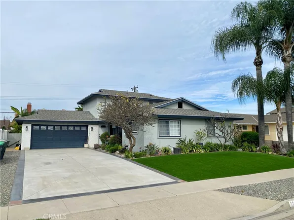1144 Carson St, Costa Mesa, CA 92626