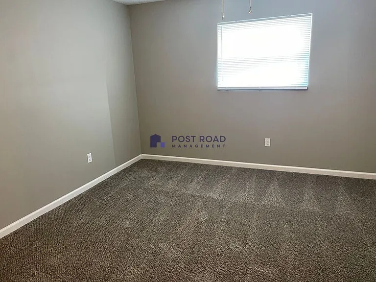 701 W 27th St S #202 — Photo 8