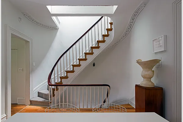 Rented by Stribling | media 21