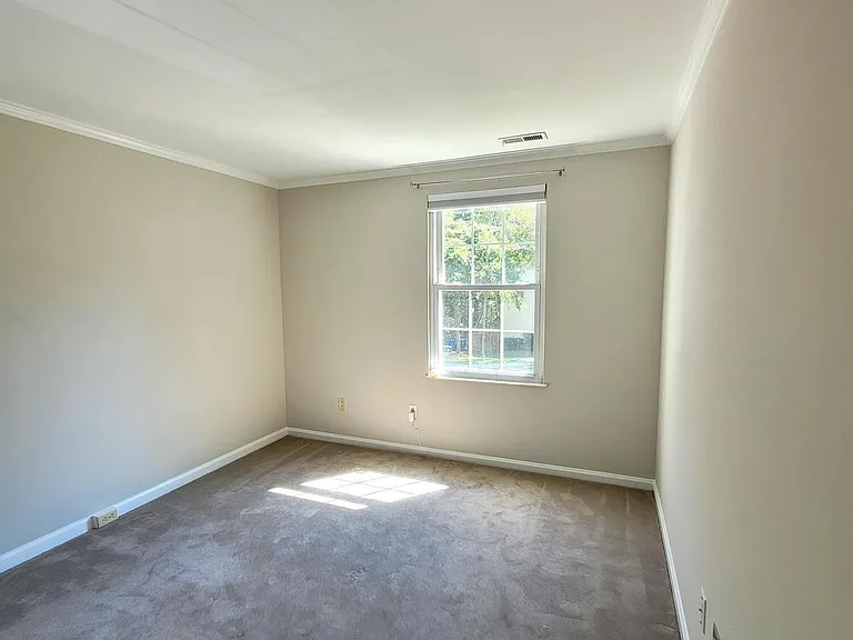 7831 Stephanie Ln — Photo 29