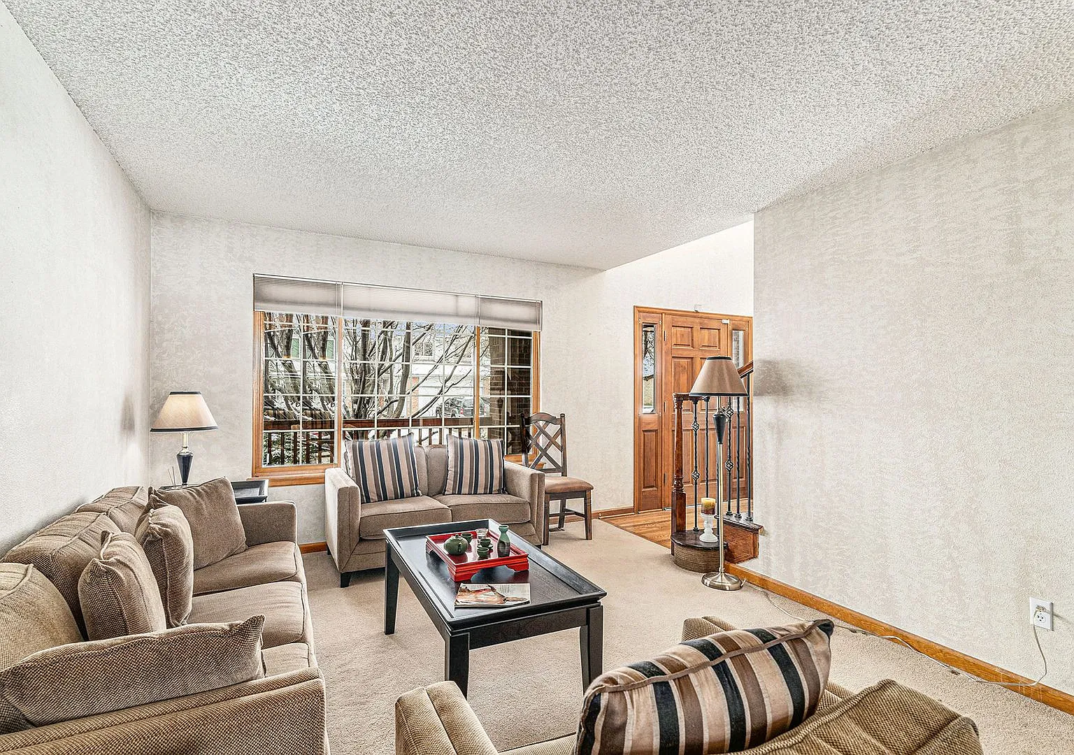Beautiful 5 Bedroom 4 Bath Littleton Single Family Home! — Photo 3