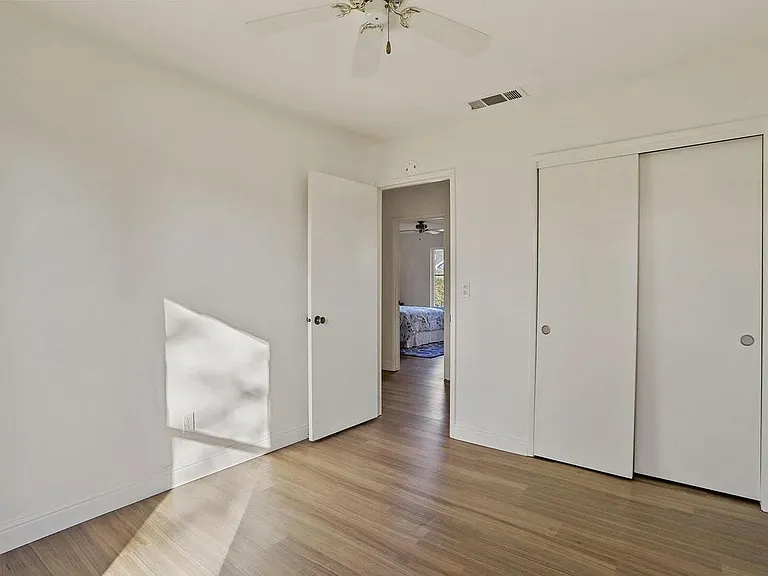 485 Mahogany Ln — Photo 9
