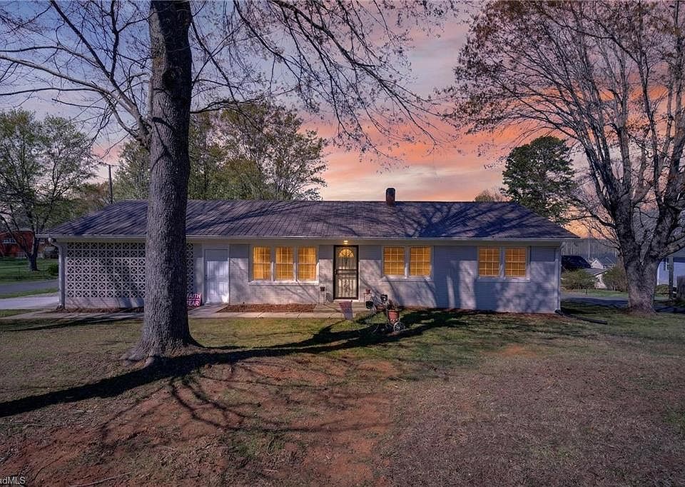 1st image of 203 Sunrise Ave