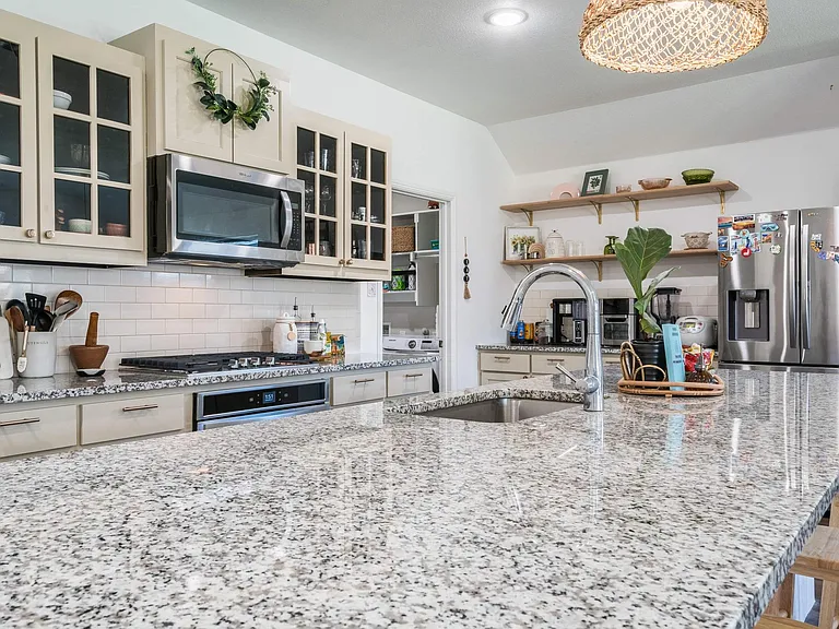 3324 Flatiron Dr — Photo 11