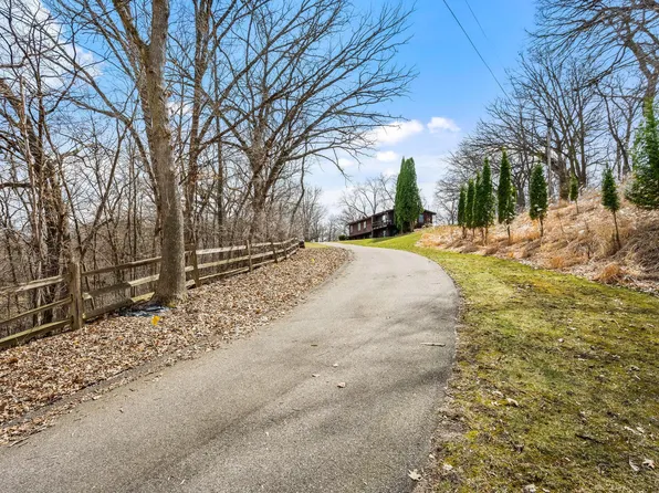 17125 Stodola Rd, Minnetonka, MN 55345