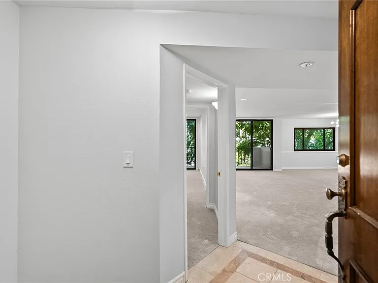 330 W California Blvd — Photo 4