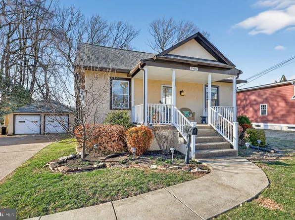 1907 Pershing Ave, Morton, PA 19070