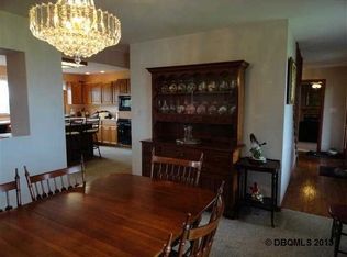 16603 Clay Hill Rd, Dubuque, IA 52002