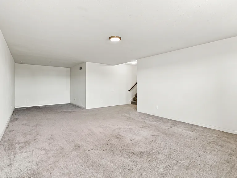 15555 Memorial Way — Photo 26