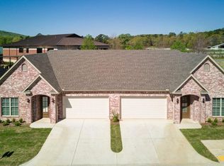 28 Chenal Village Cir #28, Little Rock, AR 72223