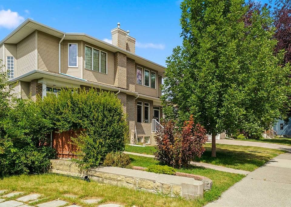 1st image of 256 SE 43rd Ave NW