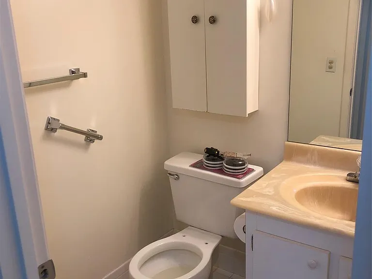 850 SW 133rd Ter #B406 — Photo 17