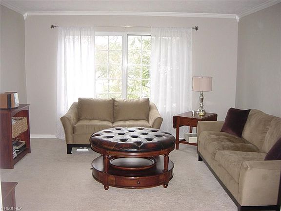 3rd image of 10473 E Cobblestone Ln