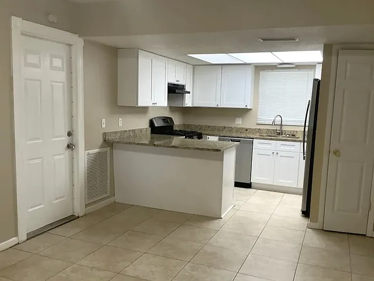 12358 Monarch Cir — Photo 4