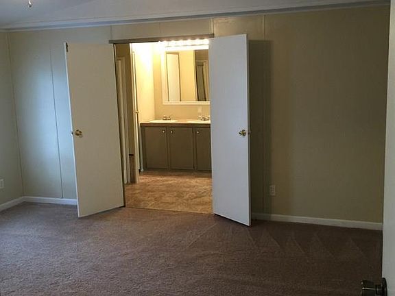 4th image of 112-B Madewood Pl