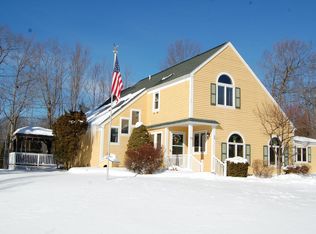 32 Lindsay Rd, Hooksett, NH 03106