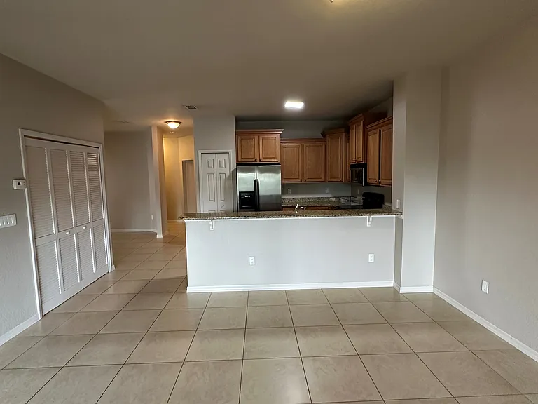 5201 Coronado Pkwy #207 — Photo 8