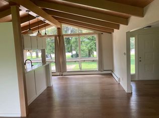 1011 N Blossom Rd, Elma, NY 14059