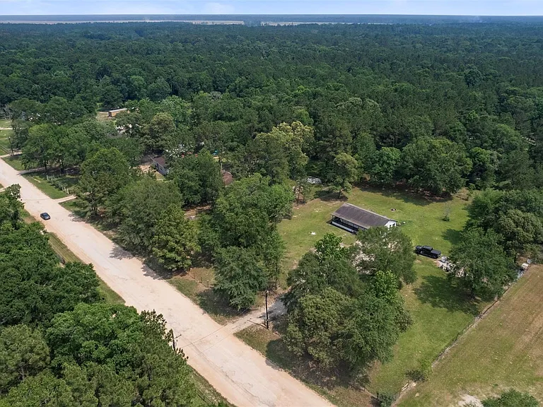 541 Trails End Dr — Photo 23