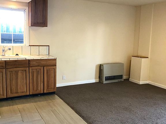 3rd image of 25 Canterbury Ave