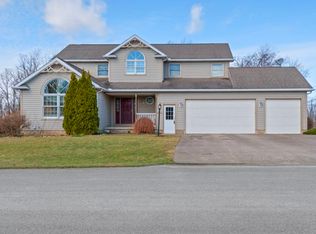 8680 Windy Ln, North East, PA