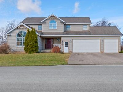 8680 Windy Ln, North East, PA, 16428