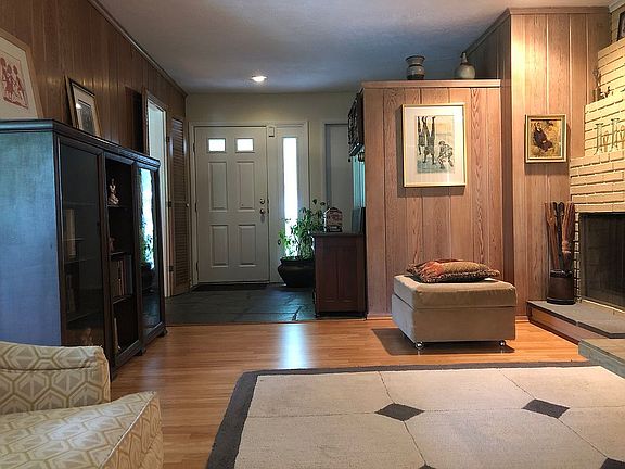 Entry as seen from LR