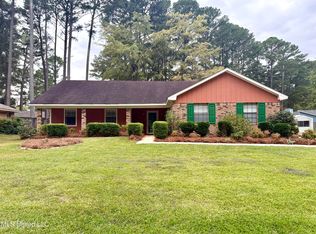 102 Bellegrove Pl, Brandon, MS 39047