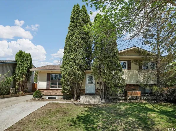 3831 Taylor STREET E, Saskatoon, SK S7H 5H5