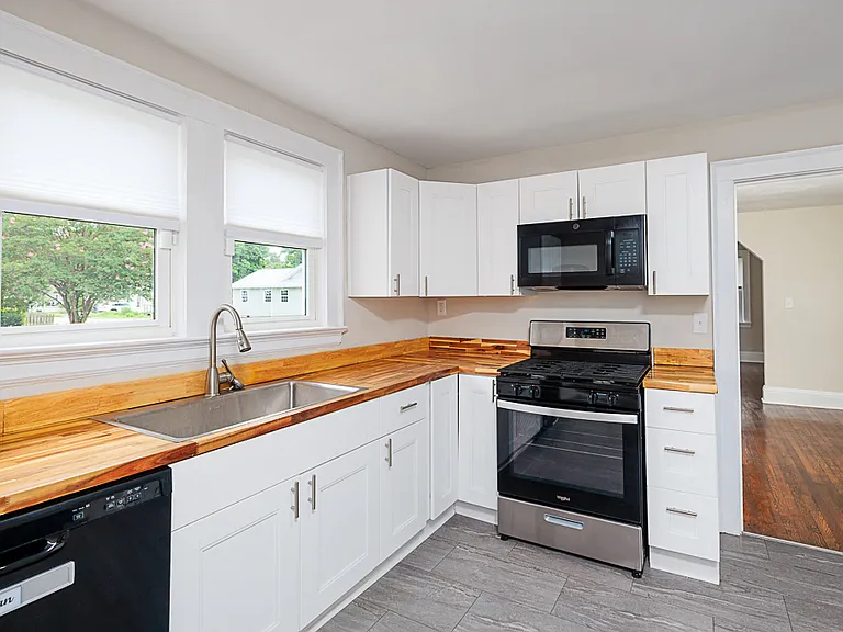 221 Cherry St #1 — Photo 15