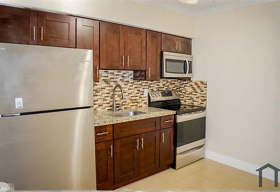 4th image of 4260 NW 31st Ter APT 2