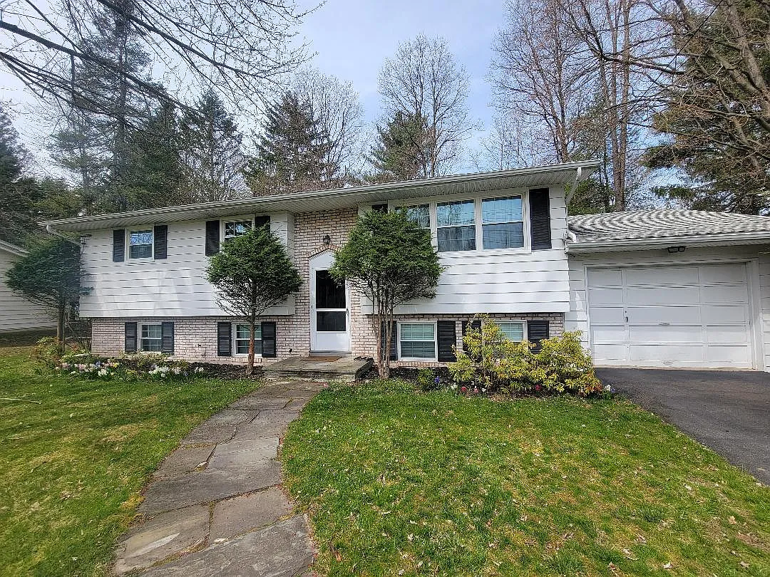 1079 Bunn Hill Rd — Photo 1