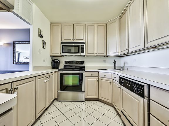 4th image of 1560 N Sandburg Ter APT 1910J
