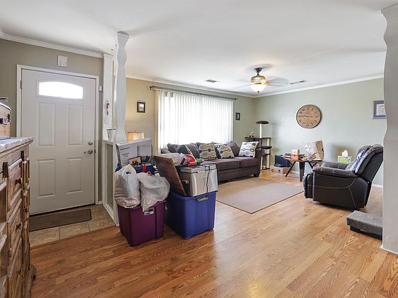 5th image of 1046 Woodland Dr