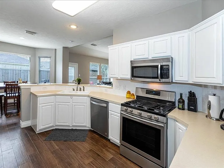 16906 Sandy Reef Ct — Photo 13