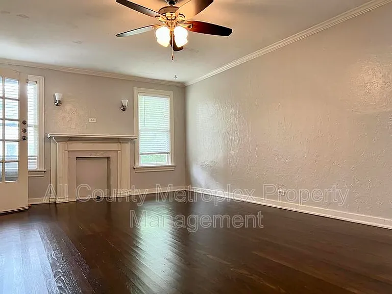 6355 Velasco Ave — Photo 3