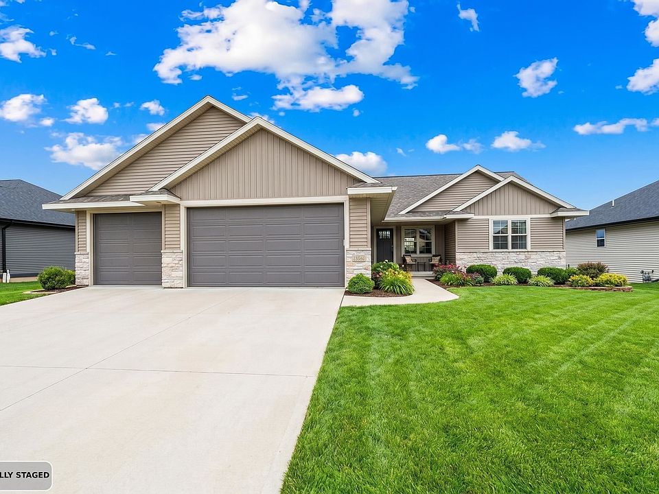 1st image of 1429 Crossroads Dr