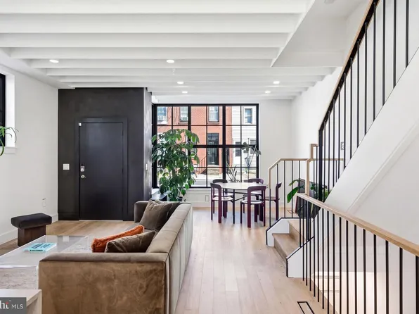 209 E Wildey St, Philadelphia, PA 19125