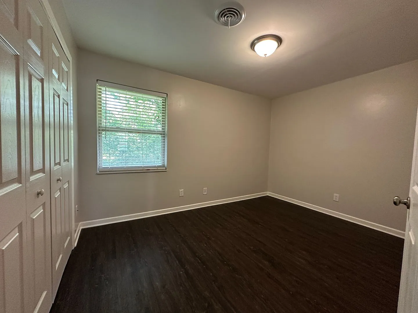 1405 Forest Ave- Lease Only — Photo 4