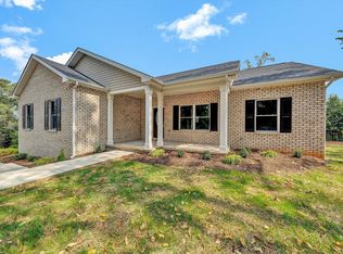 2002 Plateau Rd SE, Roanoke, VA 24014