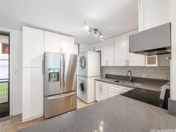 95-2035 Waikalani Pl APT B104, Mililani, HI 96789