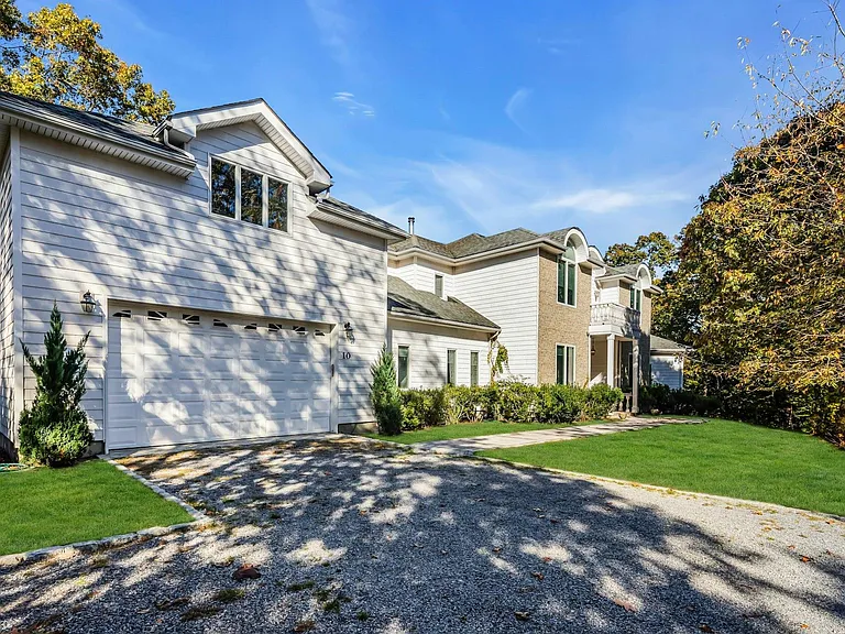 10 Bay Woods Dr — Photo 31